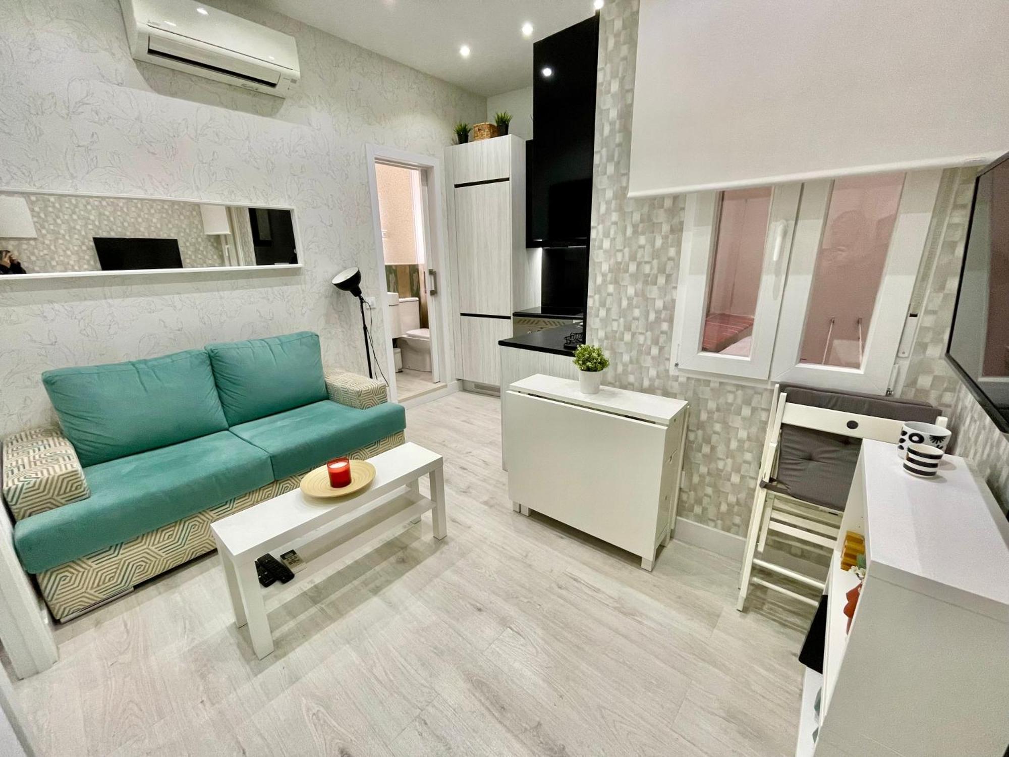 Adorable Apartamento En Chamberi Apartamento *